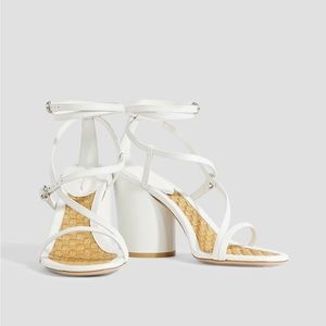 Salvatore FERRAGAMO Egadi 85 white leather sandals. NEW. Size 11